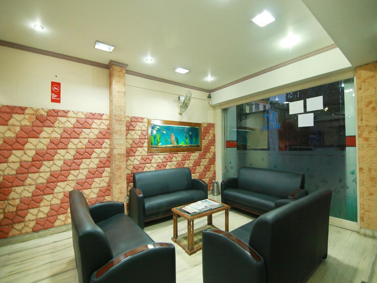 Oyo 4824 Hotel Star Kochi Exterior foto